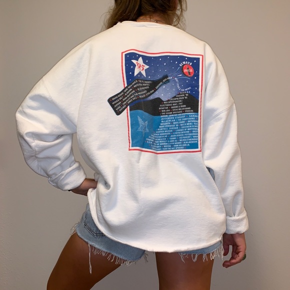 Vintage Sweaters - ‘95 vintage concert sweatshirt